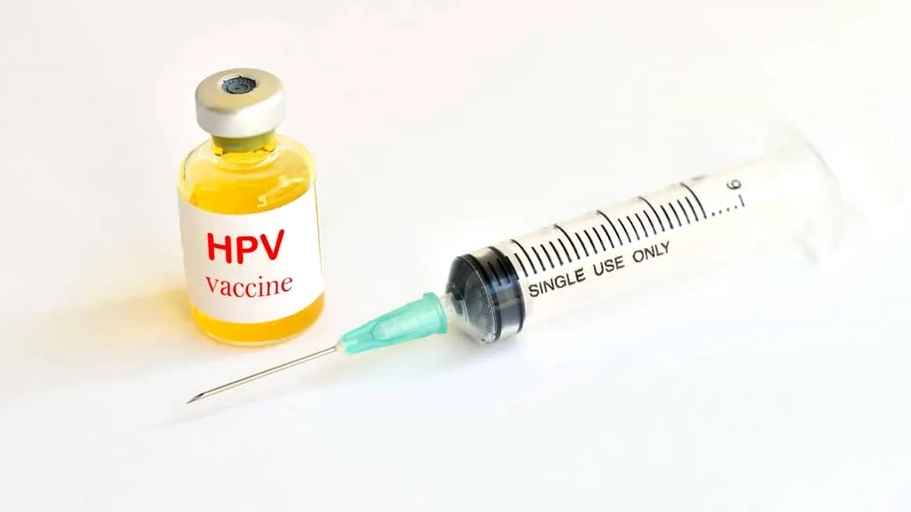 Guvernul extinde vaccinarea anti-HPV